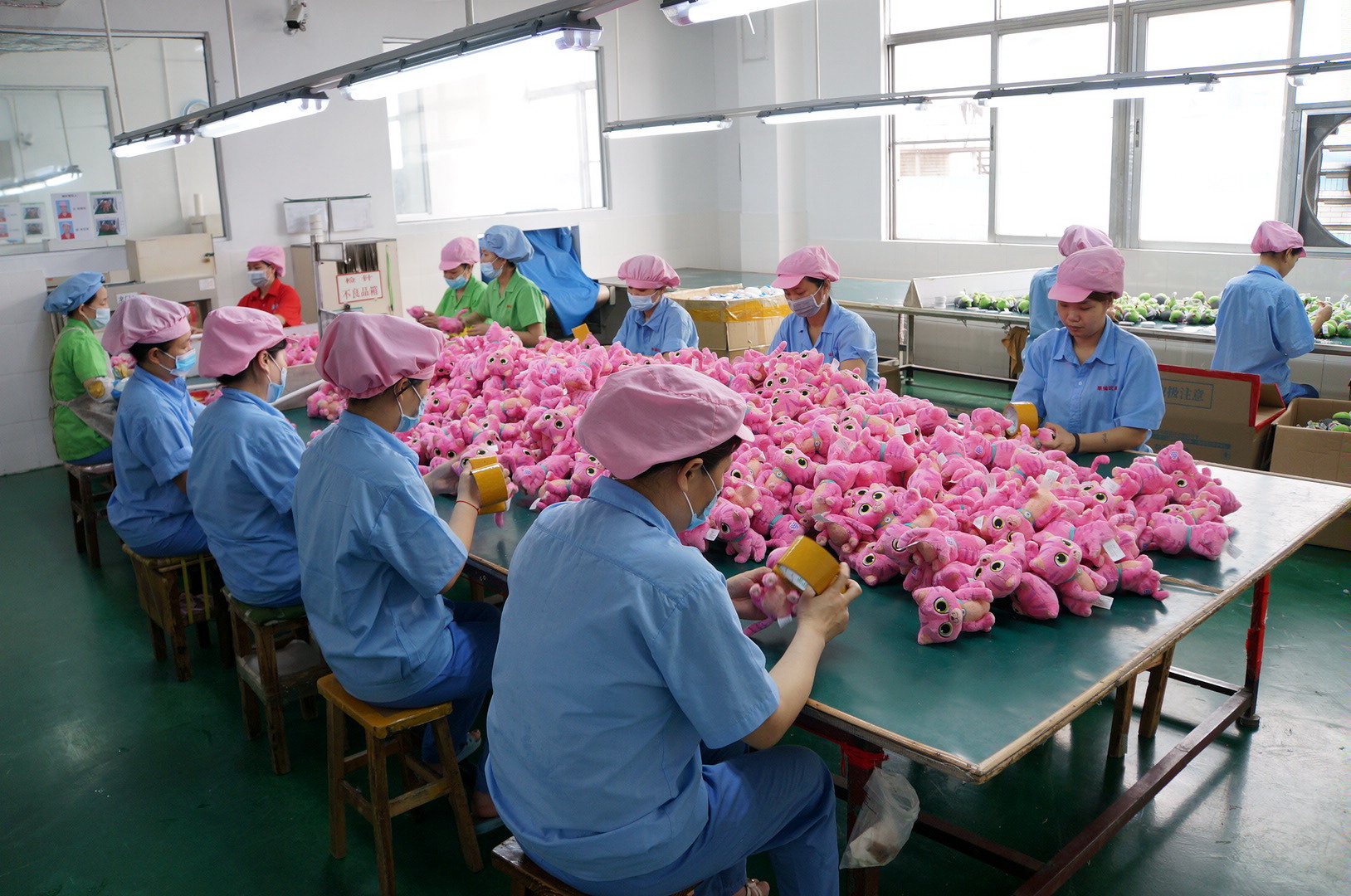 Hun Lun Toys Workplace